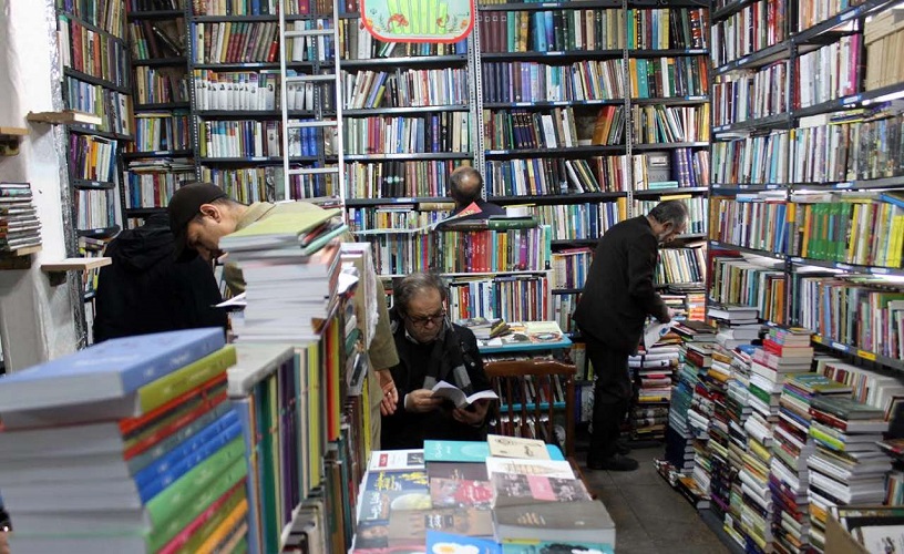 نماینده مردم مشهد و کلات: کتابخانه‌های عمومی جایگاه ویژه‌ای برای جامعه دارند